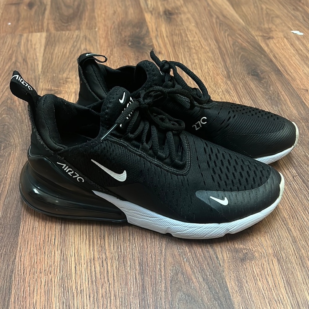 Black air max 270